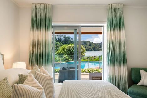 Photo of property in 14 Oscar Road, Greenhithe, Auckland, 0632