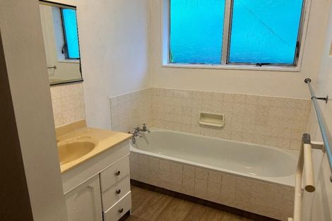 Photo of property in 6 Rajkot Terrace, Broadmeadows, Wellington, 6035