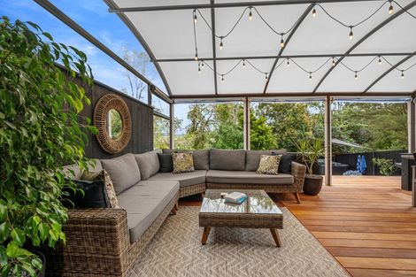 Photo of property in 51 Makiri Street, Helensville, 0800