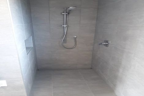 Photo of property in 16a Mickle Street, Te Atatu South, Auckland, 0610