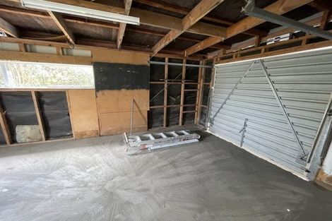 Photo of property in 106 Lincoln Park Avenue, Massey, Auckland, 0614