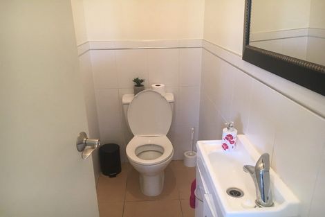Photo of property in 25 Ashurst Lane, Greenhithe, Auckland, 0632