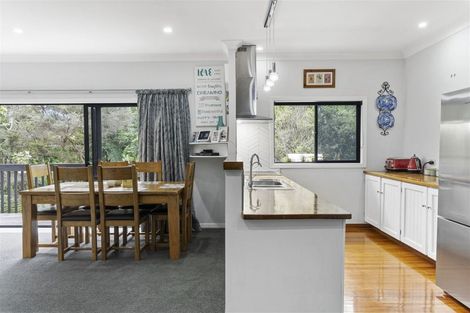 Photo of property in 20a Ocean View Road, Hatfields Beach, Orewa, 0931