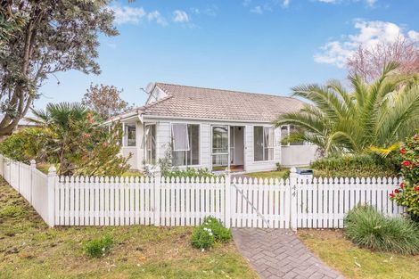 Photo of property in 44 Langdale Avenue, Paraparaumu, 5032
