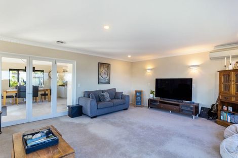 Photo of property in 23 Harvey Street, Waipahihi, Taupo, 3330