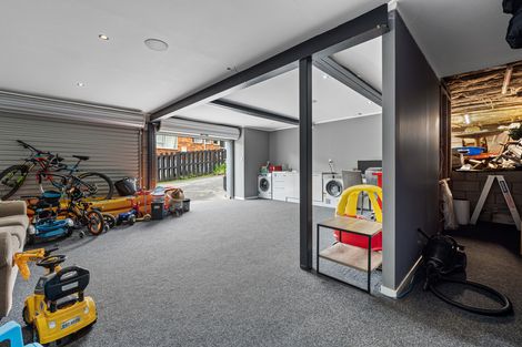 Photo of property in 2/31 Pakira Avenue, Glendene, Auckland, 0602