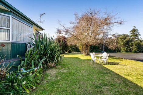 Photo of property in 2 Handley Place, Glen Avon, New Plymouth, 4312