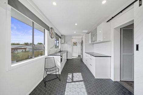 Photo of property in 143 Clevedon Road, Papakura, 2110