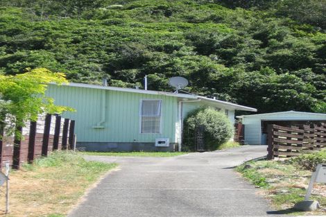 Photo of property in 11b Hartford Crescent, Totara Park, Upper Hutt, 5018