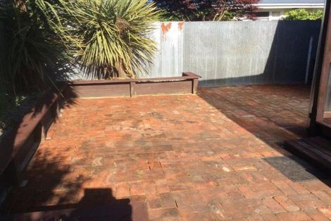 Photo of property in 11 Dunedin Street, Redwood, Christchurch, 8051
