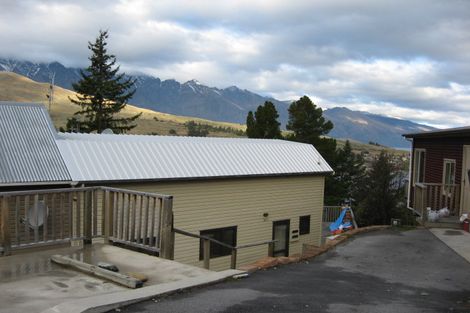 Photo of property in 15z Sunrise Lane, Queenstown, 9300