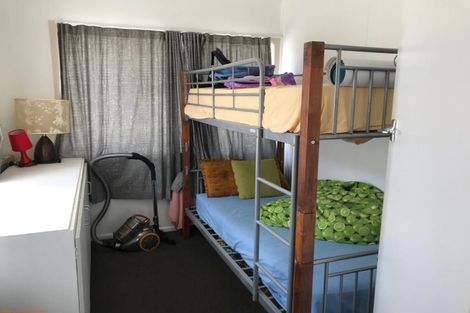 Photo of property in 27 Collins Road, Melville, Hamilton, 3206