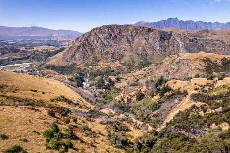 Photo of property in 12 Crow's Nest Road, Arthurs Point, Queenstown, 9371
