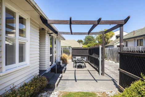 Photo of property in 22 Ravenna Street, Avonhead, Christchurch, 8042