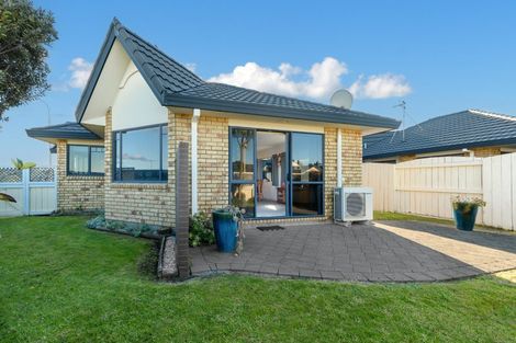 Photo of property in 333 Grenada Street, Papamoa Beach, Papamoa, 3118