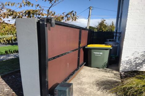 Photo of property in 38a Links Road, New Lynn, Auckland, 0600