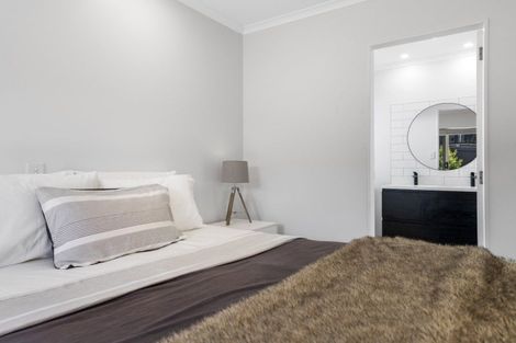 Photo of property in 27 Mcleod Place, Papamoa Beach, Papamoa, 3118