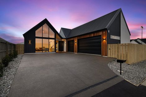 Photo of property in 2 Alan James Lane, Prebbleton, 7604