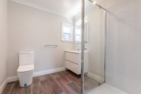 Photo of property in 37 Ross Street, Woodville, 4920