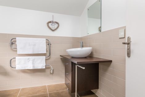 Photo of property in 9 Ranui Avenue, Kerikeri, 0230