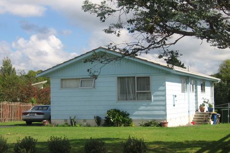 Photo of property in 5 Pimento Place, New Lynn, Auckland, 0600