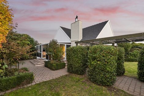 Photo of property in 8 Skye Place, Burnside, Christchurch, 8053