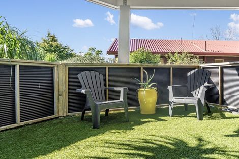 Photo of property in 16a Valley Road, Browns Bay, Auckland, 0630