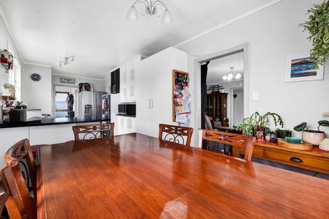 Photo of property in 65 Cloten Road, Stratford, 4332