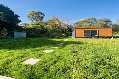 Photo of property in 8 Limmer Place, Browns Bay, Auckland, 0632