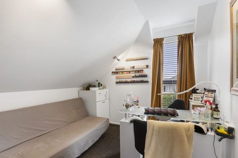 Photo of property in 2/19 Chiania Place, Somerville, Auckland, 2014