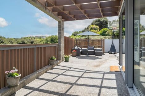 Photo of property in 24 Port Lane, Whitby, Porirua, 5024