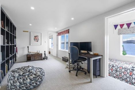 Photo of property in 515 Marine Drive, Sunshine Bay, Lower Hutt, 5013
