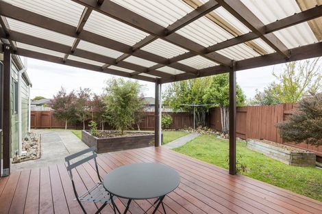 Photo of property in 1 Lydia Place, Kelvin Grove, Palmerston North, 4414