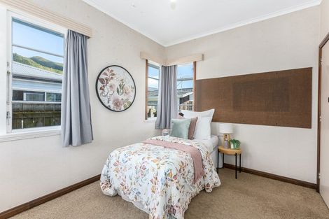 Photo of property in 28 Bauchop Road, Waterloo, Lower Hutt, 5011