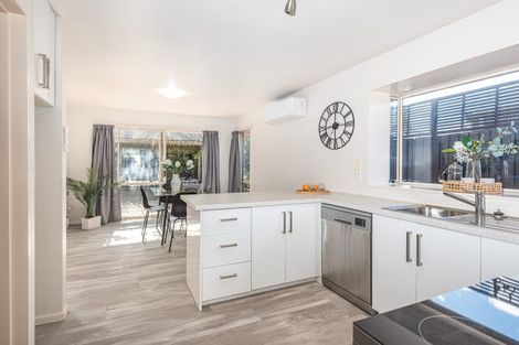 Photo of property in 116 Yaldhurst Road, Sockburn, Christchurch, 8042