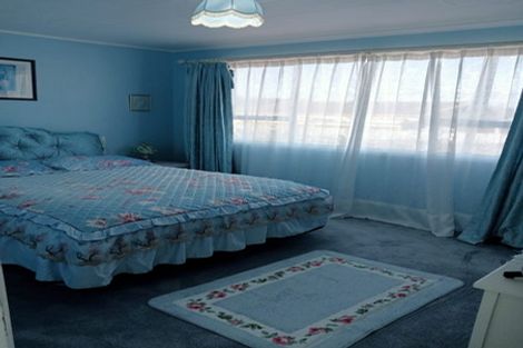 Photo of property in 11 Iredale Road, Hawera, 4610