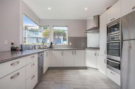 Photo of property in 7 Portage Place, Whitby, Porirua, 5024