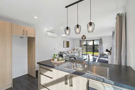 Photo of property in 18 Maka Lane, Halswell, Christchurch, 8025