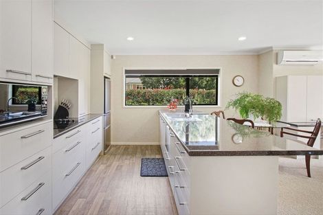 Photo of property in 8 Millbrook Drive, Waiuku, 2683