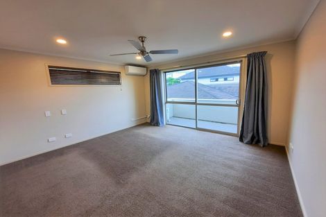 Photo of property in 10 Newbury Place, Schnapper Rock, Auckland, 0632