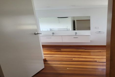 Photo of property in 4 Chorley Grove, Churton Park, Wellington, 6037