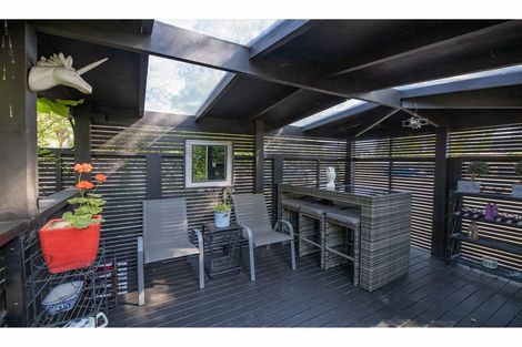 Photo of property in 439 Memorial Avenue, Burnside, Christchurch, 8053