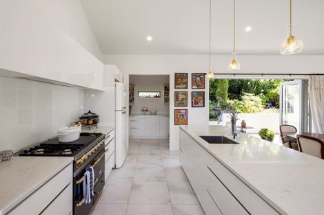 Photo of property in 1 Le Quesnoy Place, Cambridge, 3434