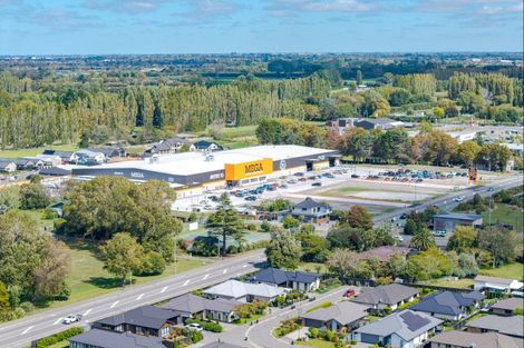 Photo of property in 8 Perehia Mews, Marshland, Christchurch, 8083