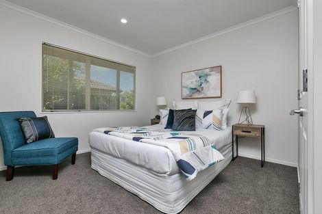 Photo of property in 11 Hassan Drive, Massey, Auckland, 0614