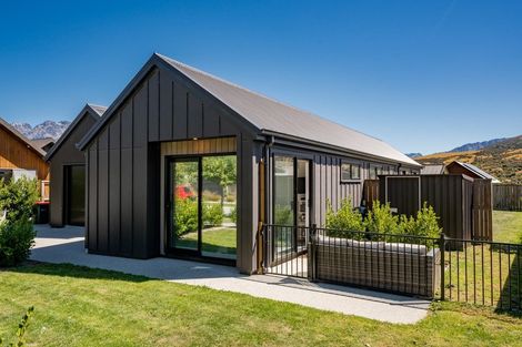 Photo of property in 7 Maize Street, Jacks Point, Queenstown, 9371