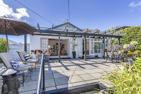 Photo of property in 75 Karepa Street, Brooklyn, Wellington, 6021