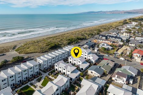 Photo of property in 17/232 Marine Parade, New Brighton, Christchurch, 8061