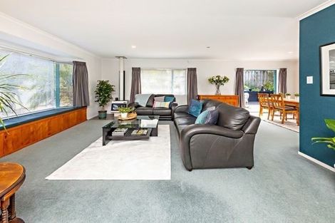 Photo of property in 22 Stewart Gibson Place, Manurewa, Auckland, 2105