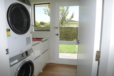 Photo of property in 63a Ngaio Road, Waikanae, 5036